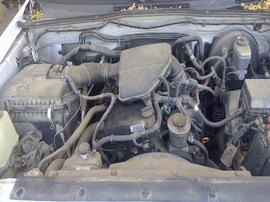 2006 TOYOTA TACOMA, WHITE, EXTD CAB, 2.7L Z25110